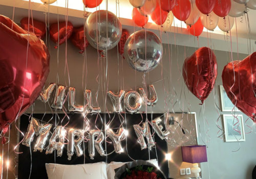 romantic balloon decorations at home